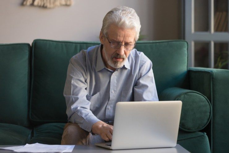 Un pensionato al pc