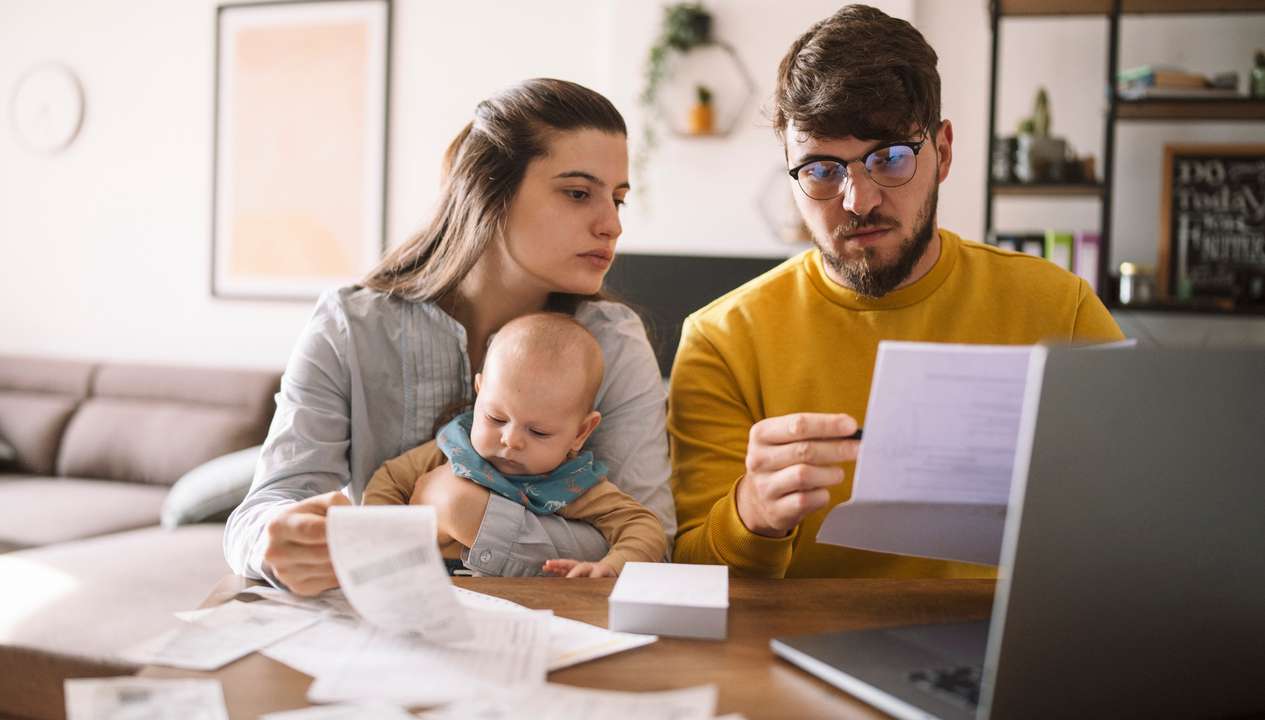 Una famiglia paga le tasse