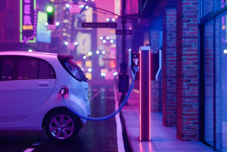 Auto elettrica in ricarica