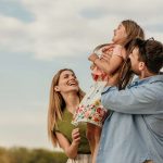 Il governo vuole modificare l'assegno unico per le famiglie